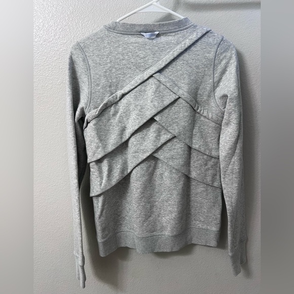 Ivivva by Lululemon Size 14 Heather Gray pullover Crewneck Sweatshirt - Picture 2 of 5